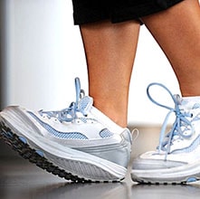 Turli xil sport poyafzali bo'limi