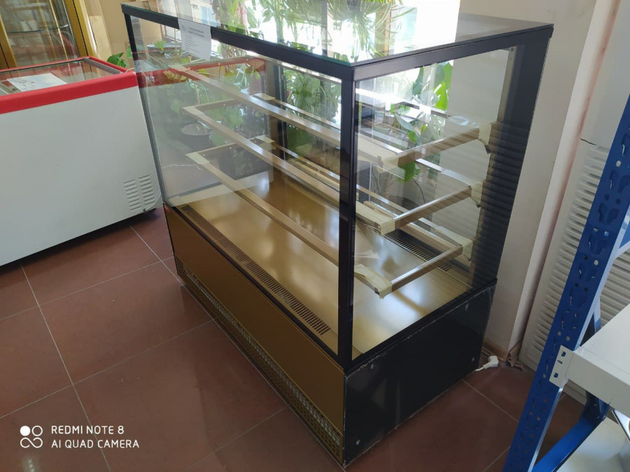Холодильная витрина Veneto VS-1,3 Cube крашенная
