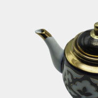Узбекский чайник из фарфора с узорами хлопка ручной работы.