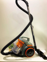 Пылесос Midea MVC5525, контейнер 3,5л, мощность 2200Вт, радиус действия 9м