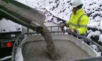 Plasifikator betona. Suv va tsementni tejash