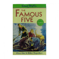 Enid Blyton: The Famous five. Five on a hike together (used)