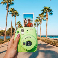 Фотокамера для моментальных снимков INSTAX mini 9 (Yellow)