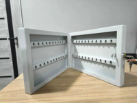 40 ta kalit uchun metall kalit shkafi / kalit saqlagich