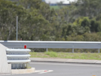 Мостовые дорожные ограждения, двусторонние, двухъярусные